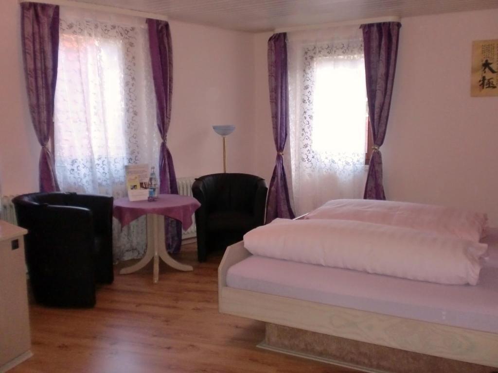 Hotel Sonne Bad Wildbad Habitación foto