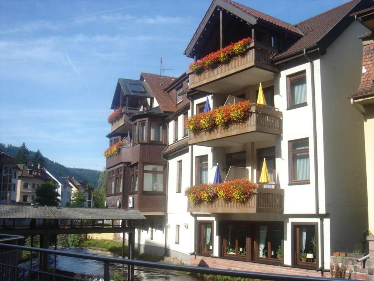 Hotel Sonne Bad Wildbad Exterior foto